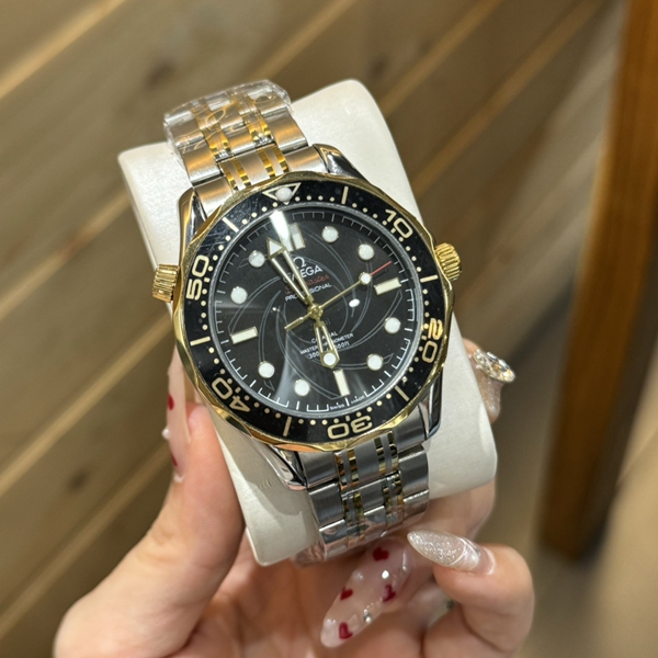 ブランド時計全体デザイン